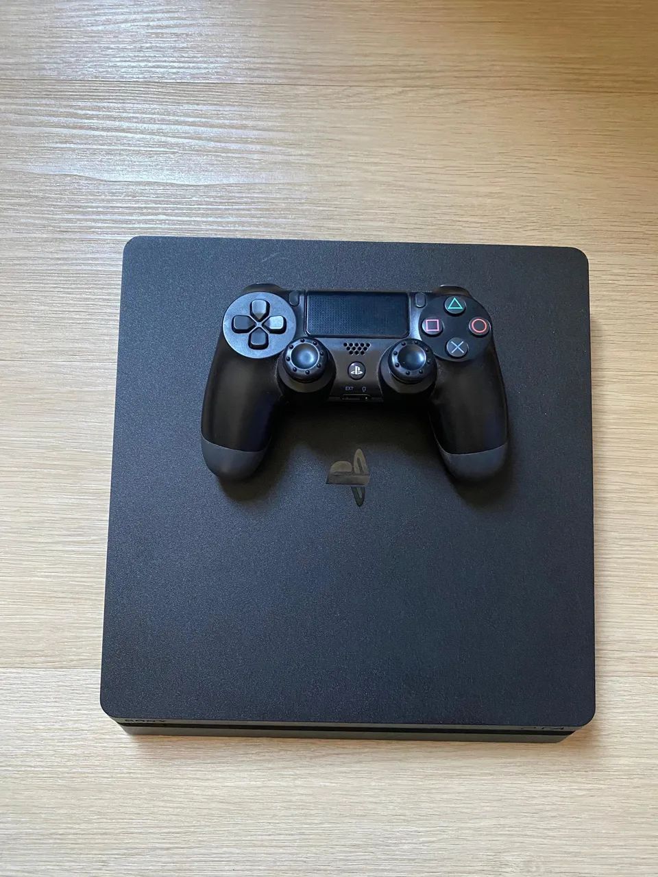 Ps4 slim 1 TB seminovo 
