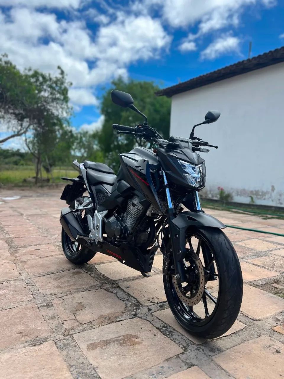 CB300F - Foto 5
