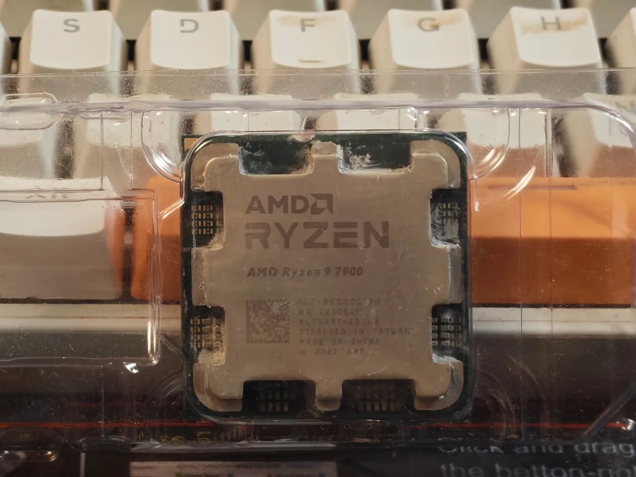 Ryzen 9 7900 - Foto 2