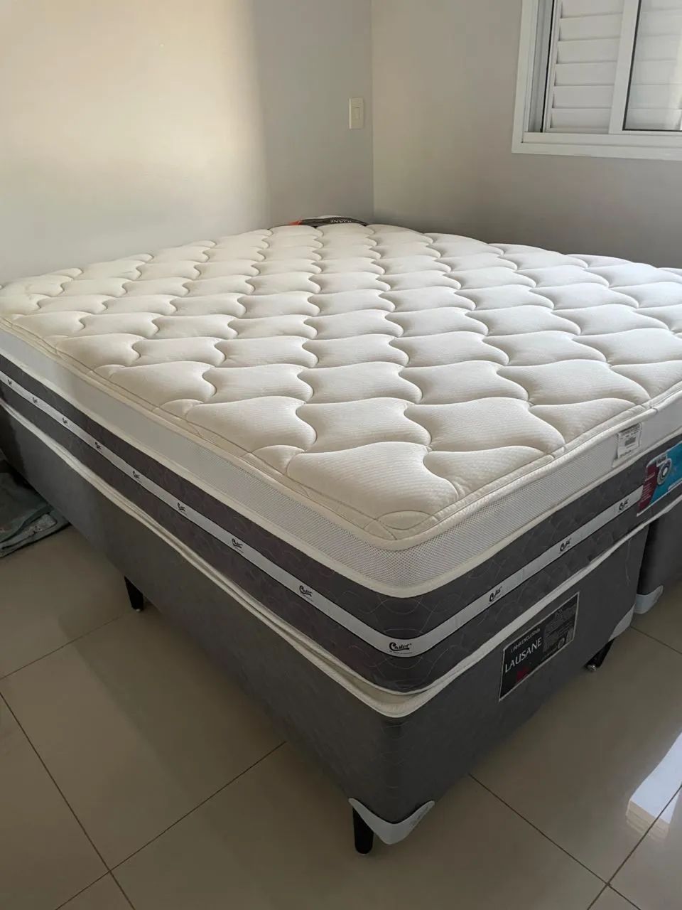 Vendo cama queen Castor