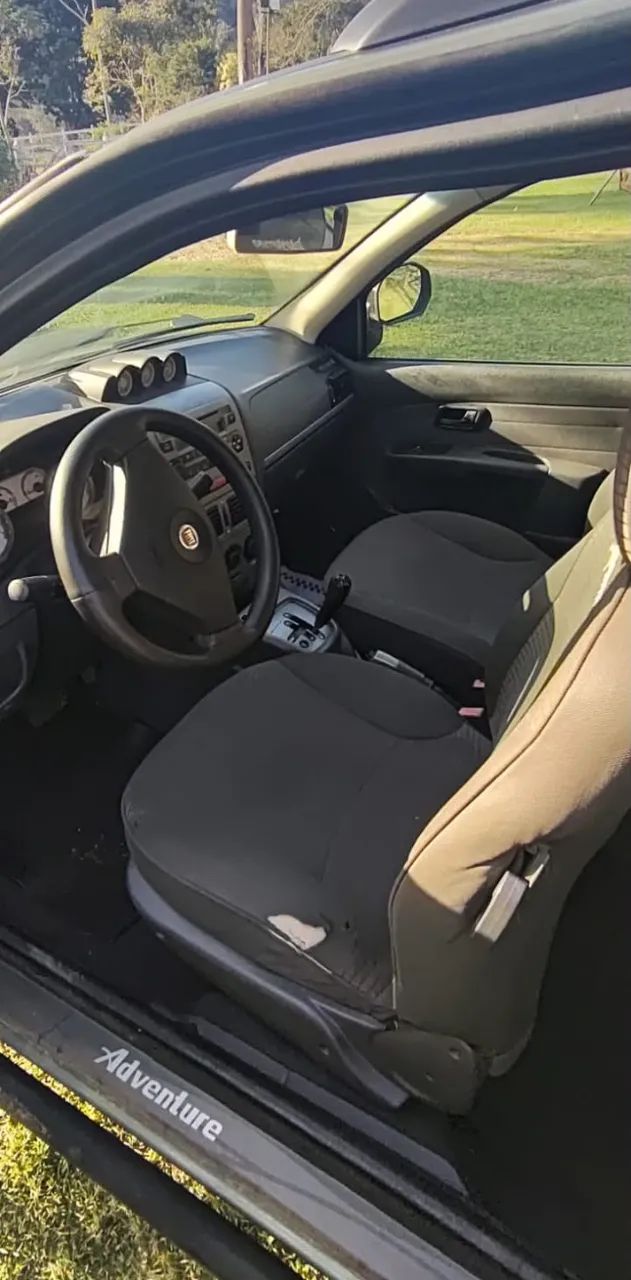 Fiat Strada Adv.1.8 16V Dualogic Flex CD 2012 - Foto 5