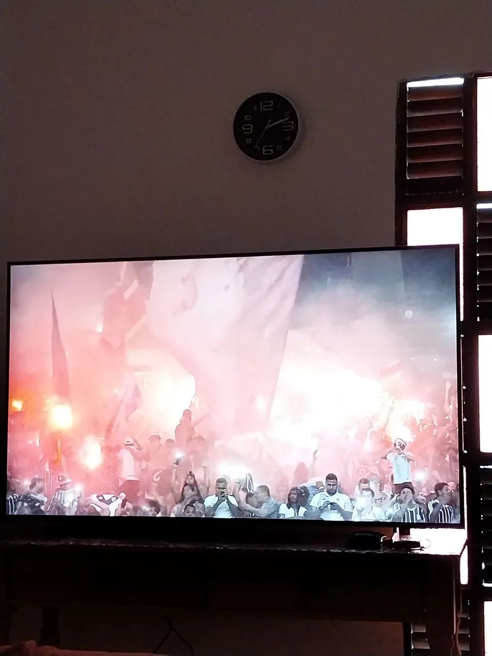 TV QLED semi nova - Foto 2