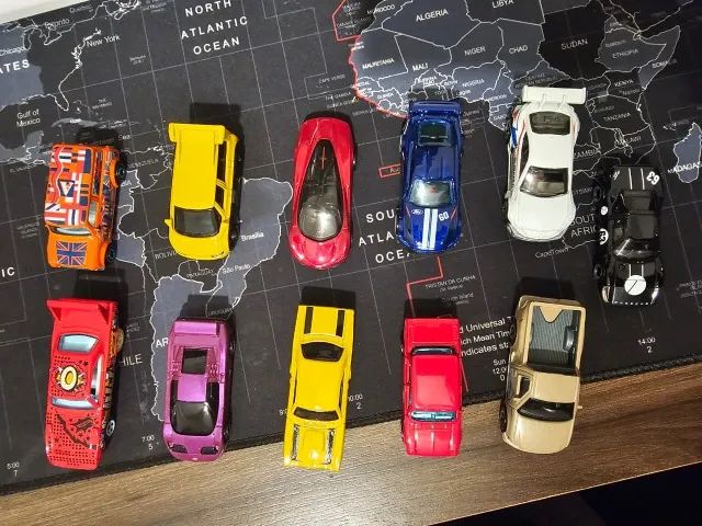 Miniaturas loose 1:64 Howheels - Foto 2