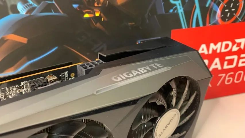 RX 7600 8GB GIGABYTE COM CAIXA - Foto 2