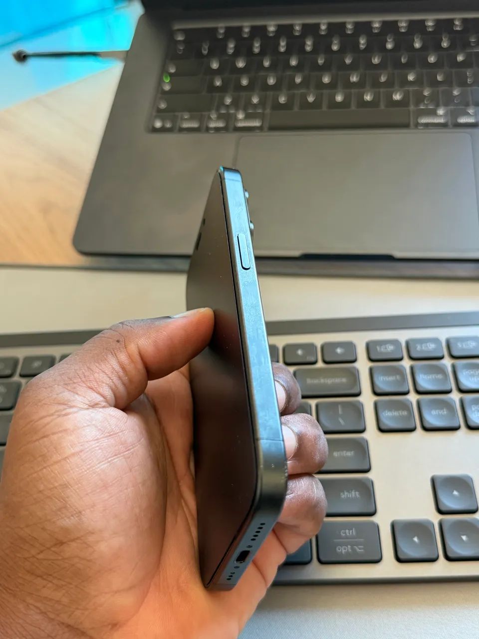 iPhone 15 pro 256gb Cor Black - Foto 4