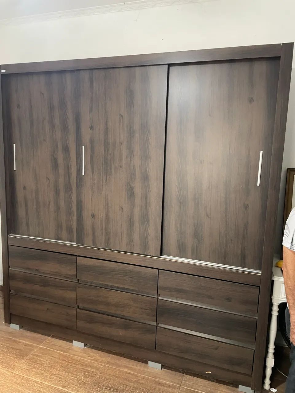 Guarda roupa novo ! 