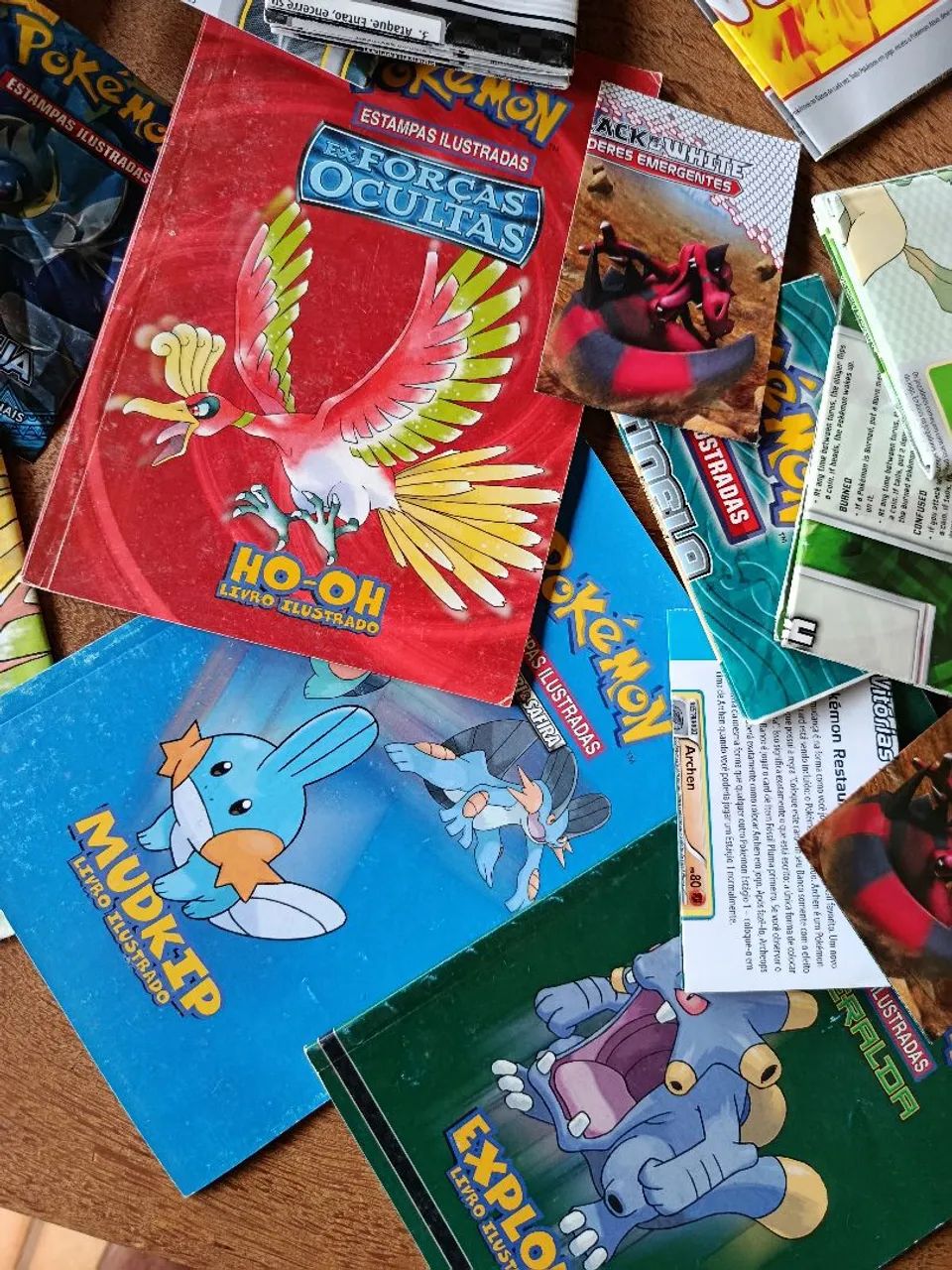 Pokémon tcg, papelada antiga e pacotes vazios de boosters - Foto 2