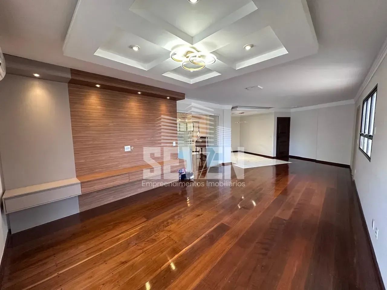 Apartamento com 3 Quartos no Centro  Bauru  Totalmente Reformado