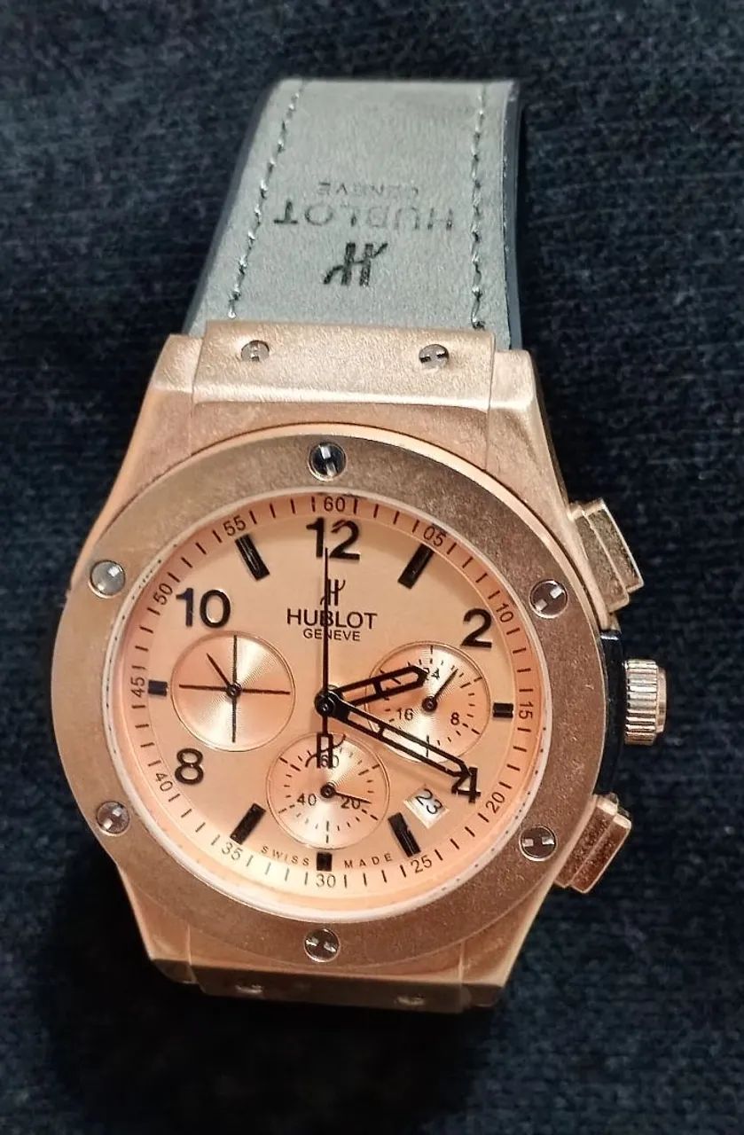 Relógio Hublot Geneve pulseira de couro 