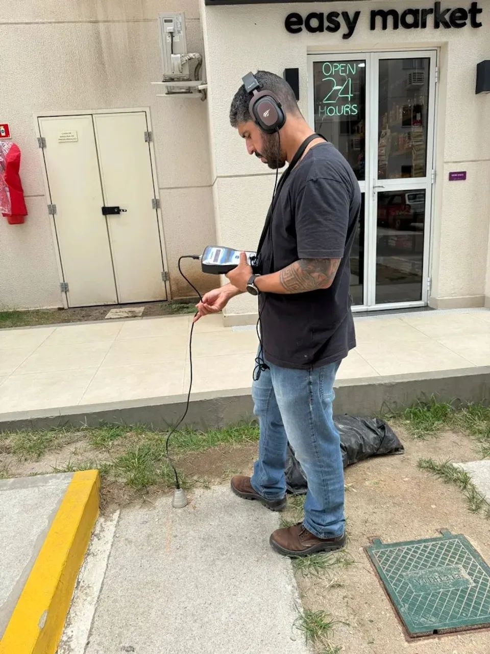 BOMBEIRO HIDRÁULICO E ELETRICISTA 24HORAS 