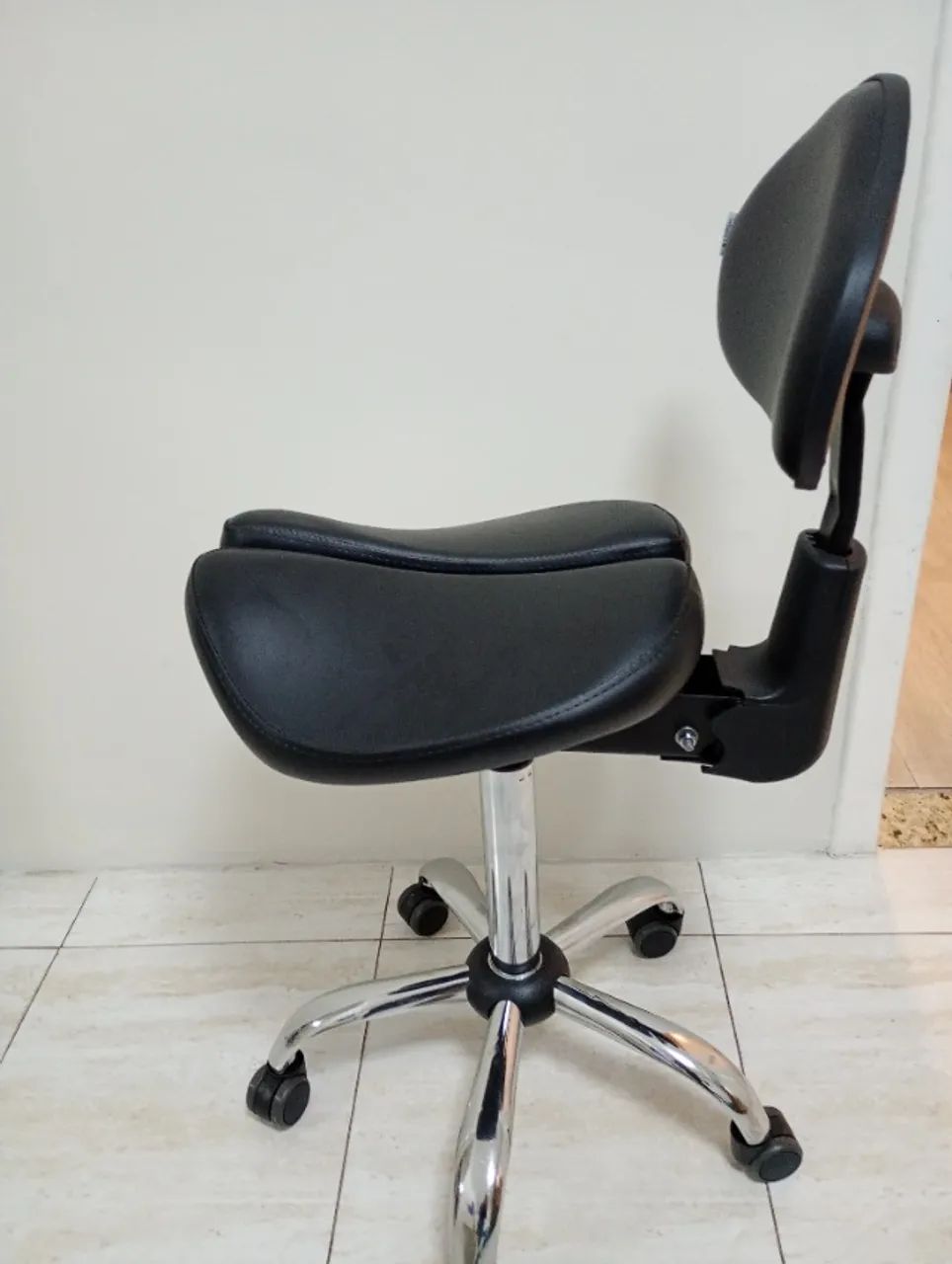 Goldflex Swivel Chair with Backrest and Dual Black Seat, 62 cm