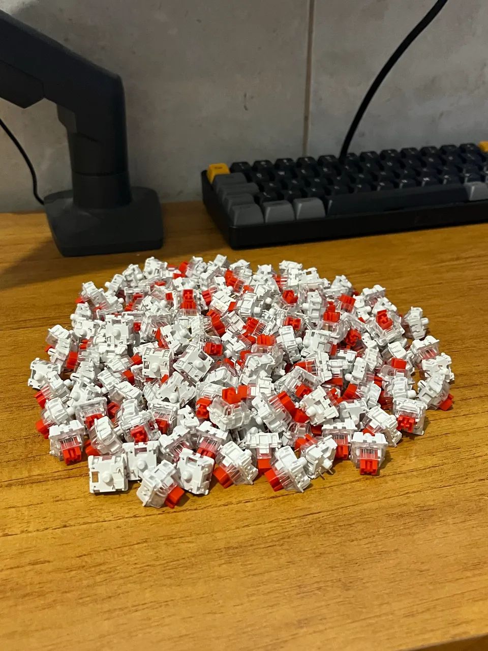 Switch Red Outemu