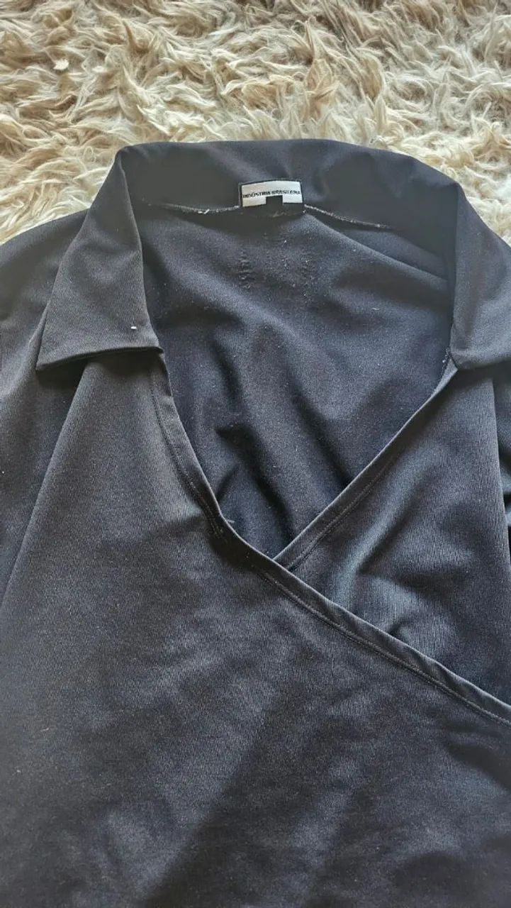 Blusa 3/4 decote preto - Foto 4