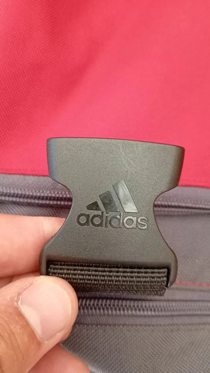 Bolsa Adidas original usado em ótimo estado de conservação. - Foto 5