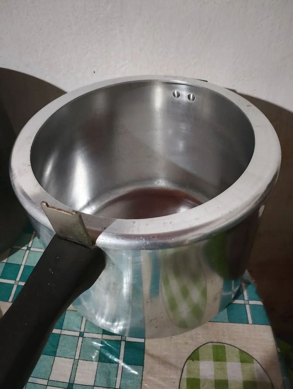 2 Panelas de pressão de 10 litros USADAS - Foto 2