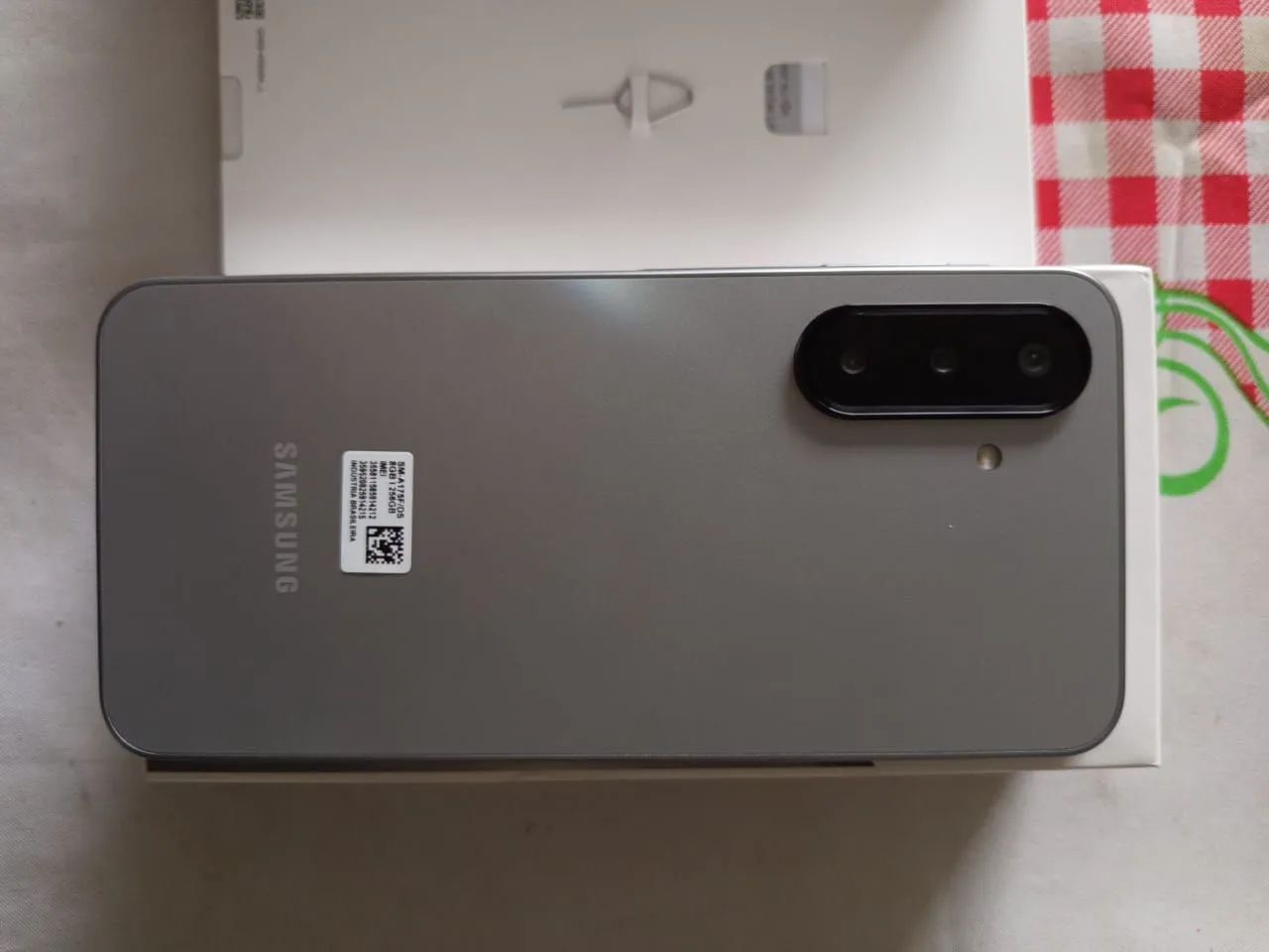 Galaxy a17 8gb ram 256 espaço interno. - Foto 3