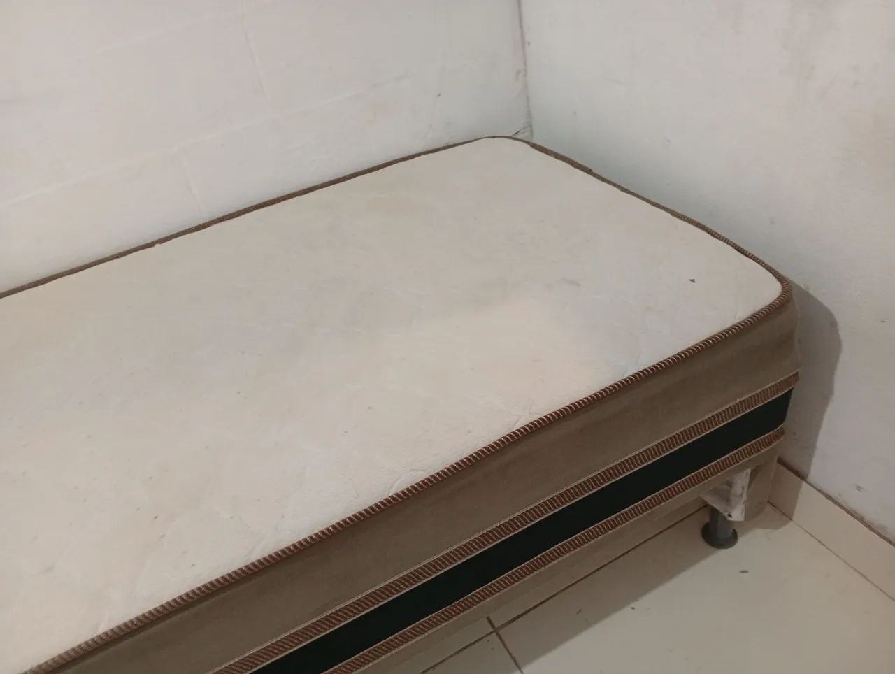 Cama box solteira
