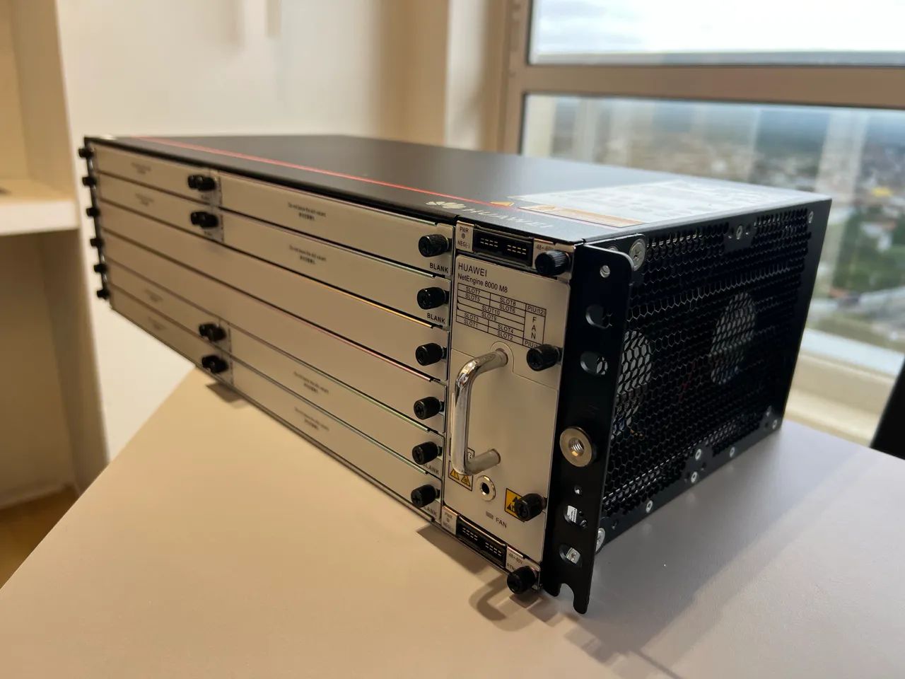 Huawei NE8000 M8 - Foto 2