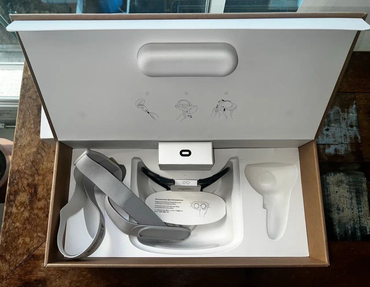 Meta Quest 2 64GB + BOBOVR M2 + Acessórios + Caixas - Consoles de