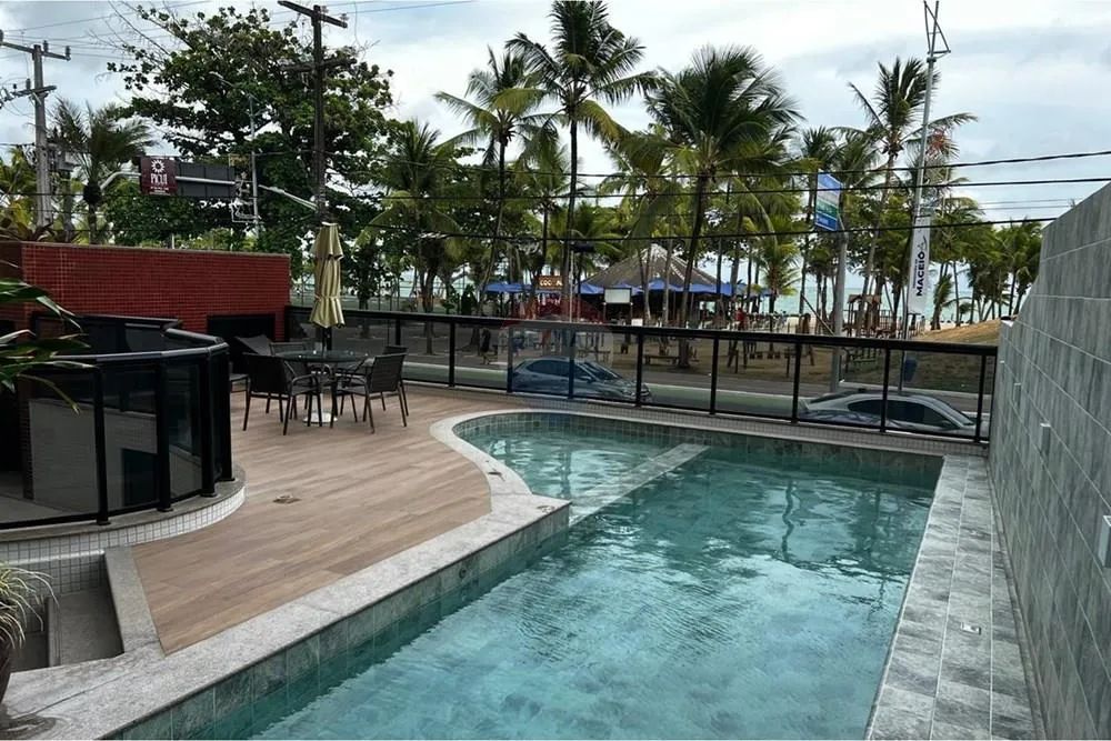 Apartamento Beira-Mar à Venda  Pajuçara, Maceió - Foto 2