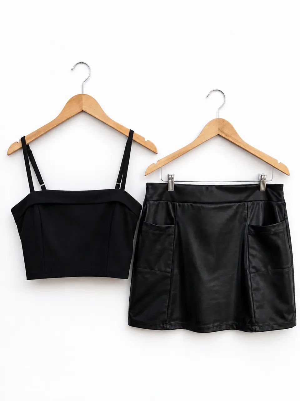 Conjunto Plus Size - Saia e Cropped 