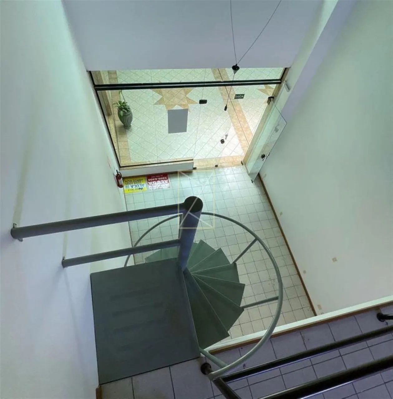 Sala Comercial com mezanino. Comercial e Residencial Moreira César. Ár - Foto 4