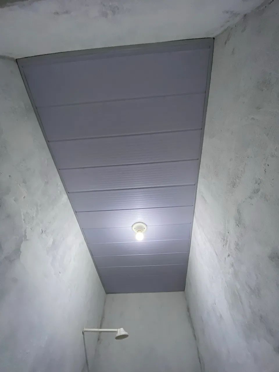 FORRO PVC - INSTALAÇÃO - MANUTENÇÃO  - Foto 2