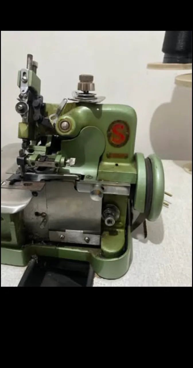 vendo máquina overloque - Foto 3