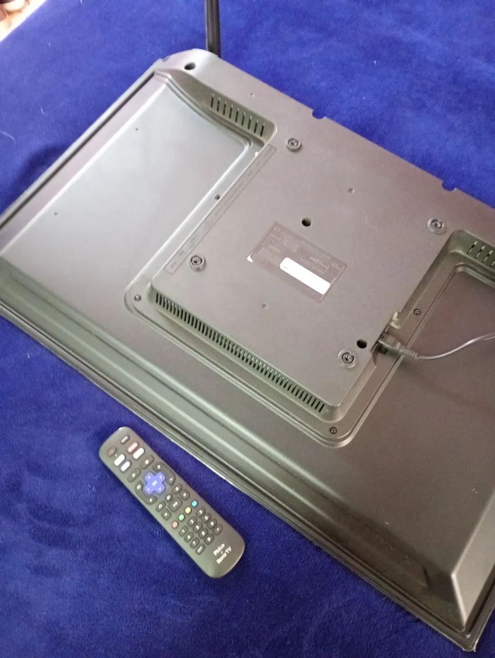 TV 32 polegadas marca Philco para conserto valor r$ 150 retirando o CIC Whats 996 01-6432 - Foto 2