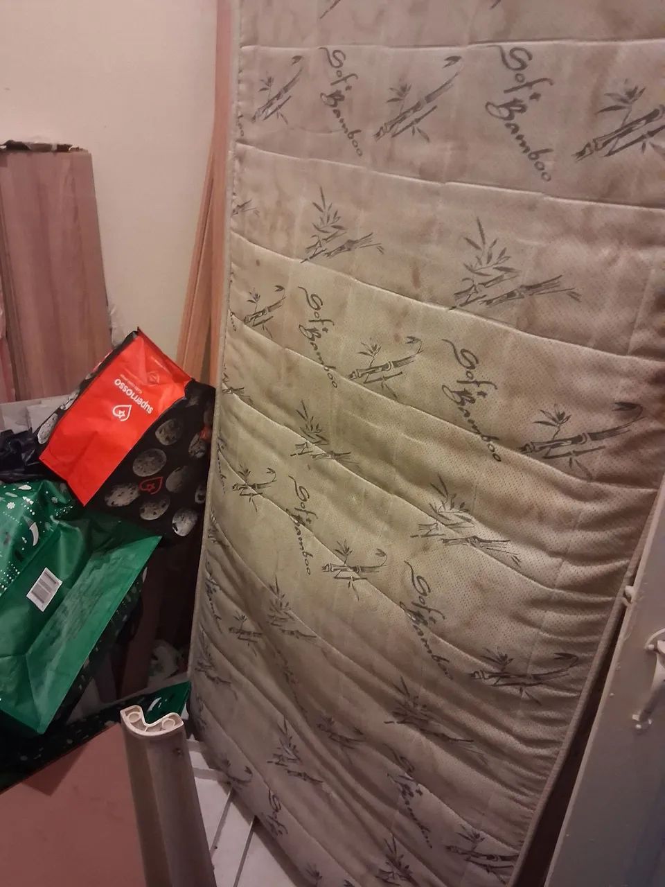 Vendo cama box de solteiro - Foto 2