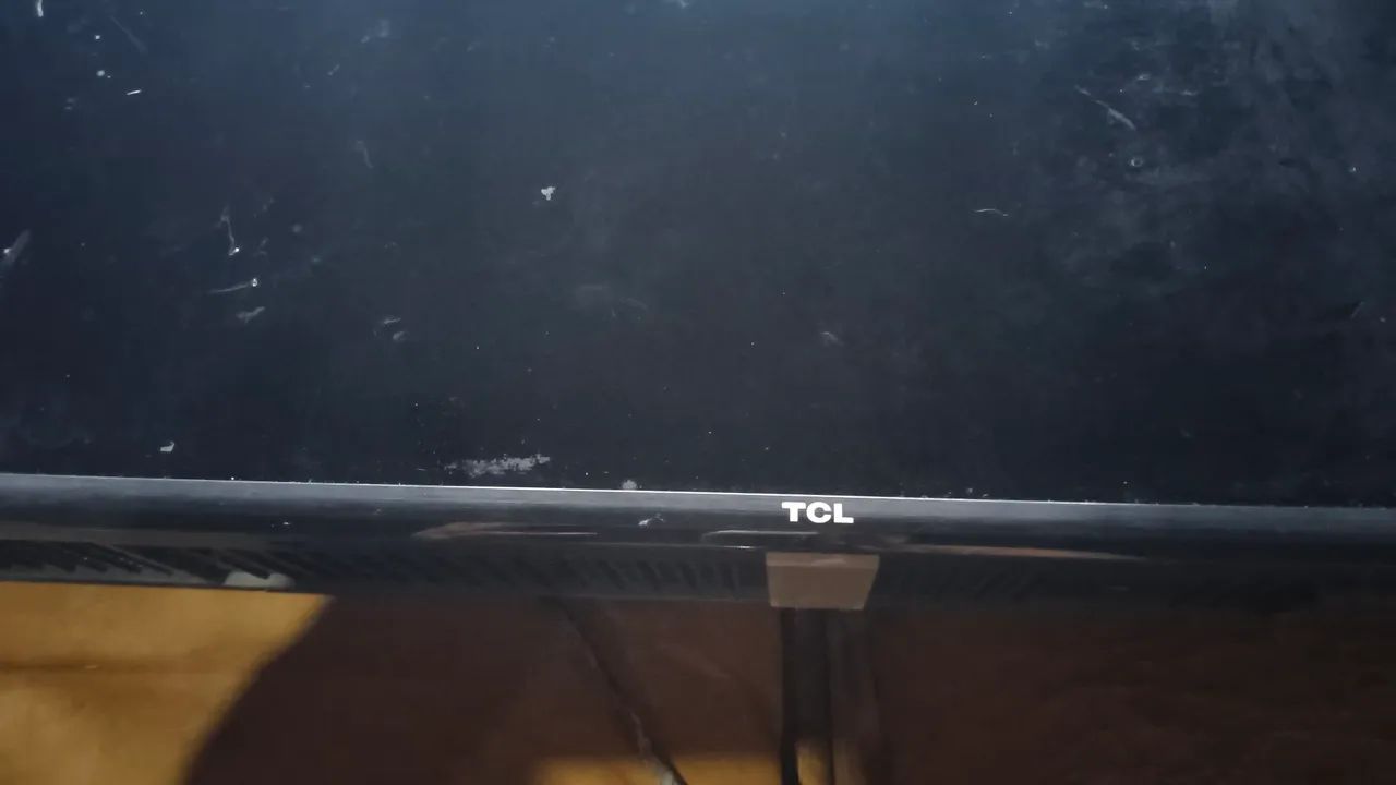 Tv TCL 43 polegadas com defeito no led - Foto 2