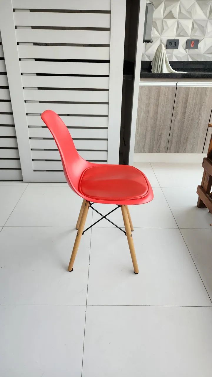 Cadeira Eifflel Vermelha - Foto 2