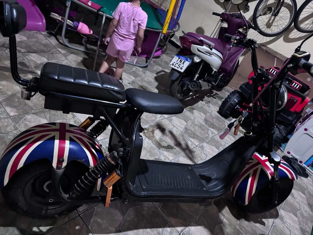 VENDE-SE SCOOTER ELÉTRICA 2000W! - Foto 5