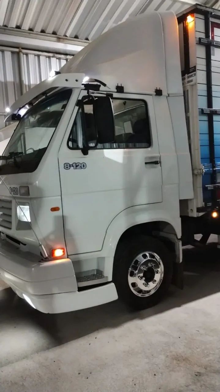 Caminhão worker 8-120 Motorhome  - Foto 4