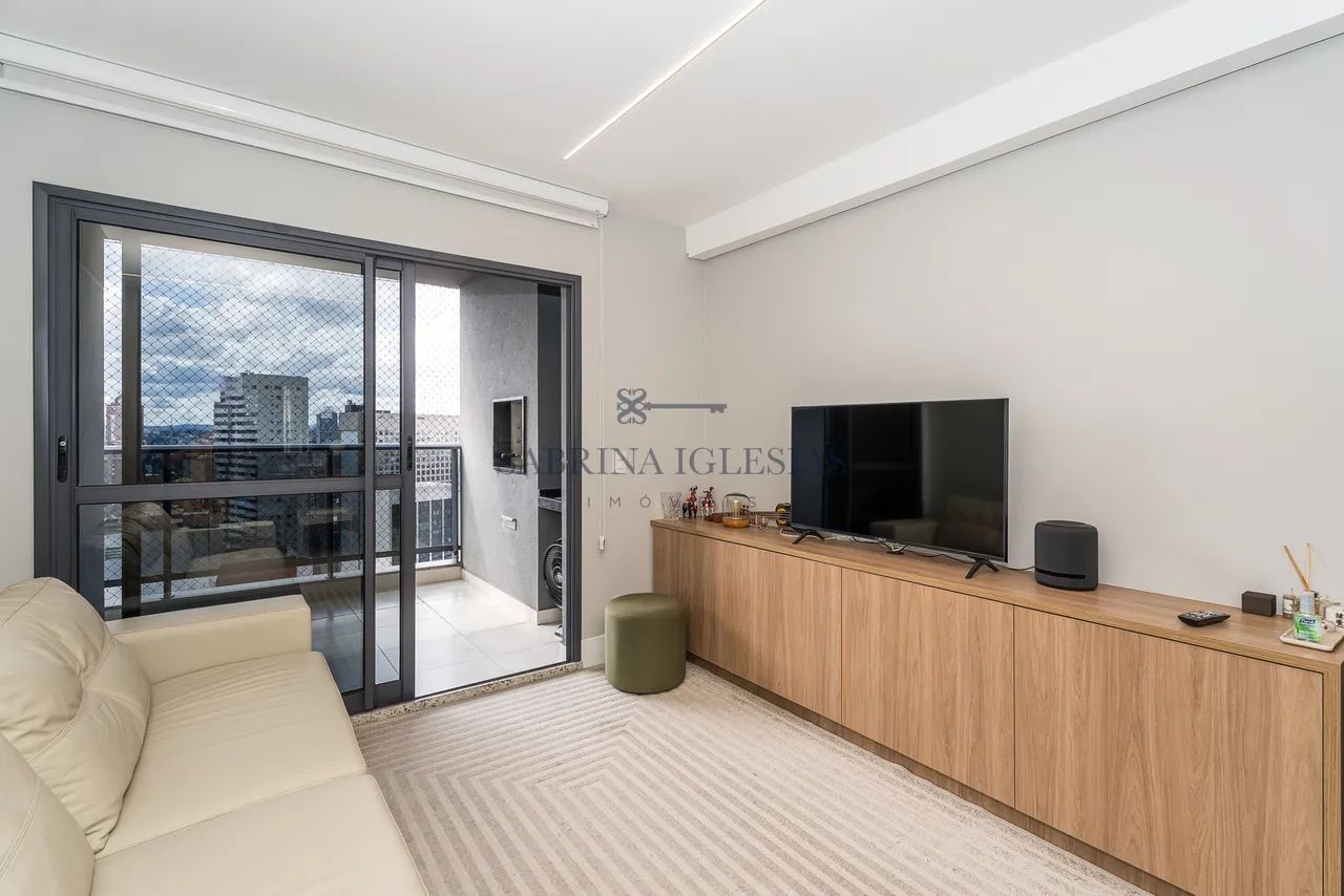 APARTAMENTO EM ANDAR ALTO COM 2 QUARTOS NO THE FIVE BATEL - Foto 2