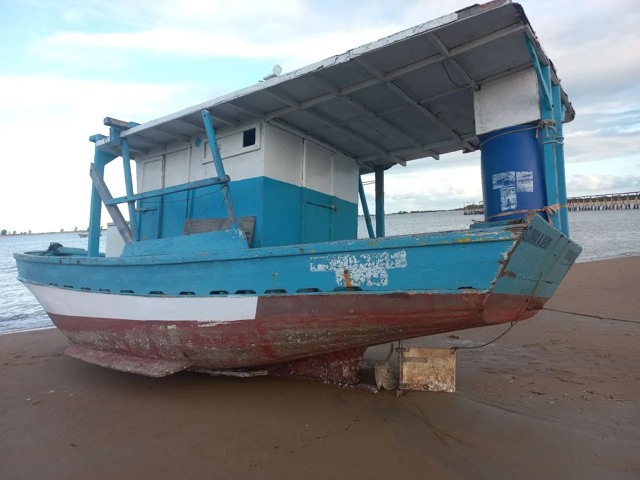 Vendo Barco 9.5 m MWM 4 cc barato demais! Oportunidade - Foto 6