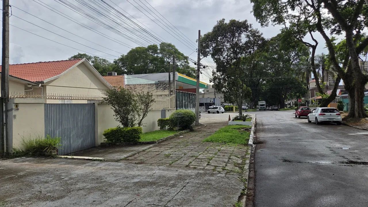 TERRENO EM RUA FECHADA