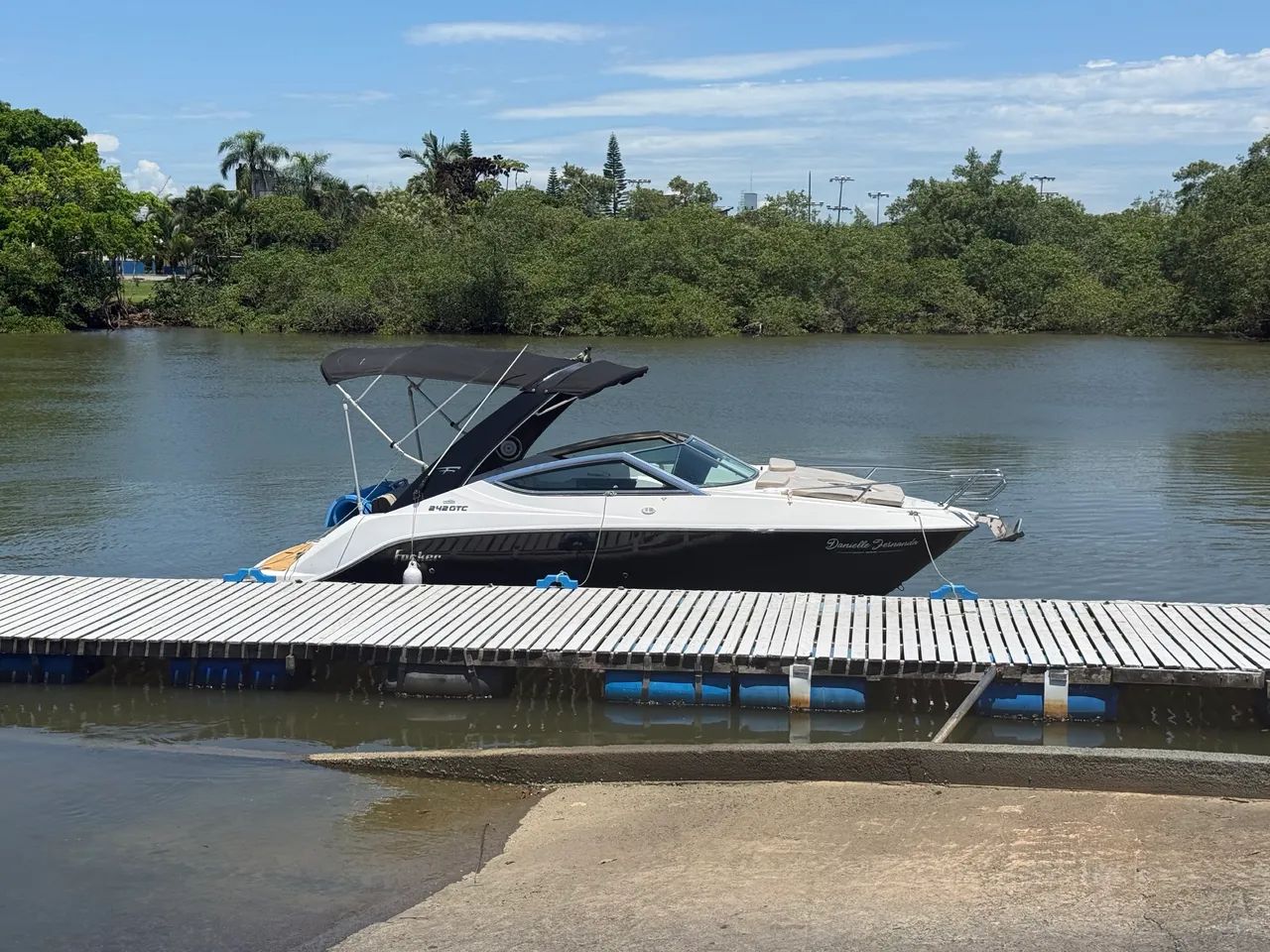 Lancha Focker 242 GTC Black Series - Revisões em dia - Pronta para navegar!  - Foto 3