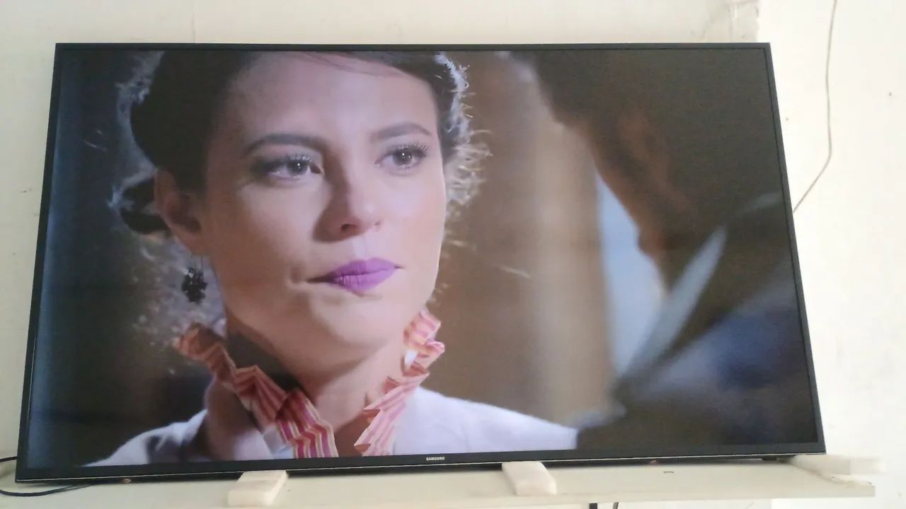 Tv Samsung 60 polegadas smart 4k tv plus  - Foto 2