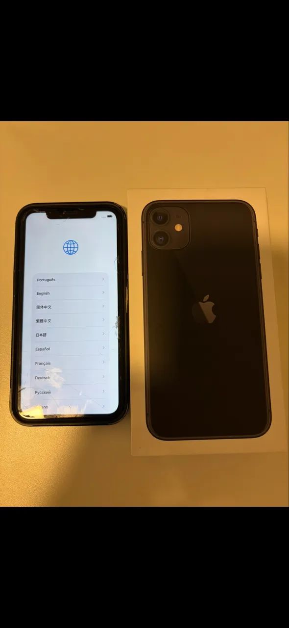 Dois iPhones 11