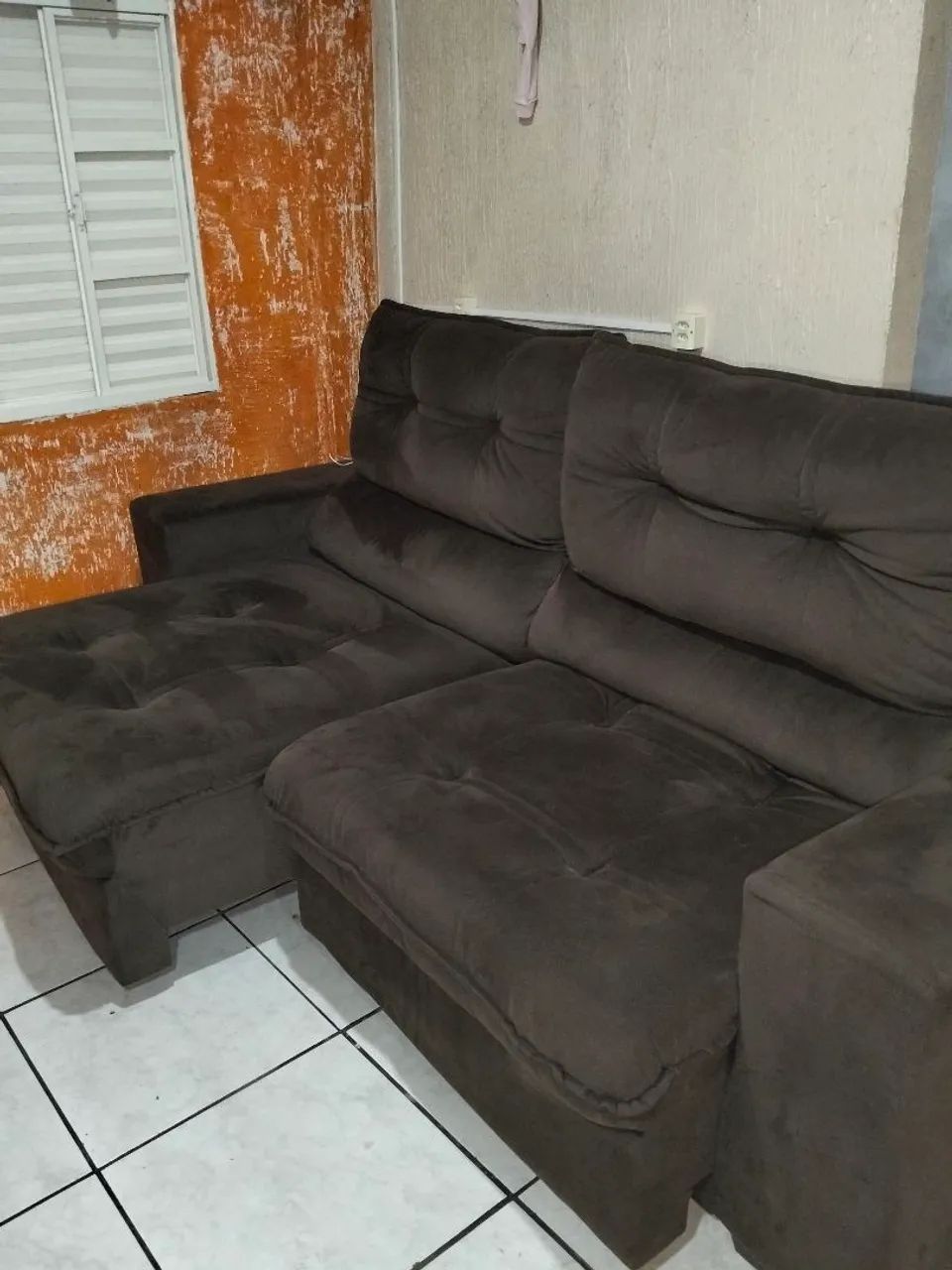 Sofá retrátil e reclinável 