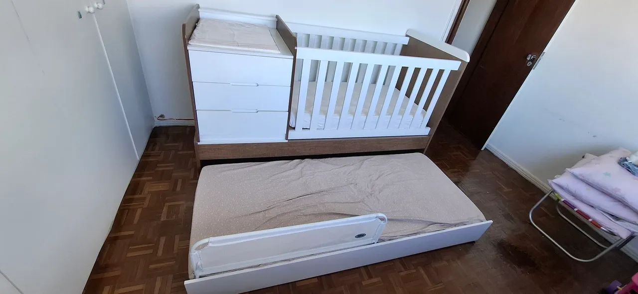 Conjunto de berço, cama, cômoda e trocador
