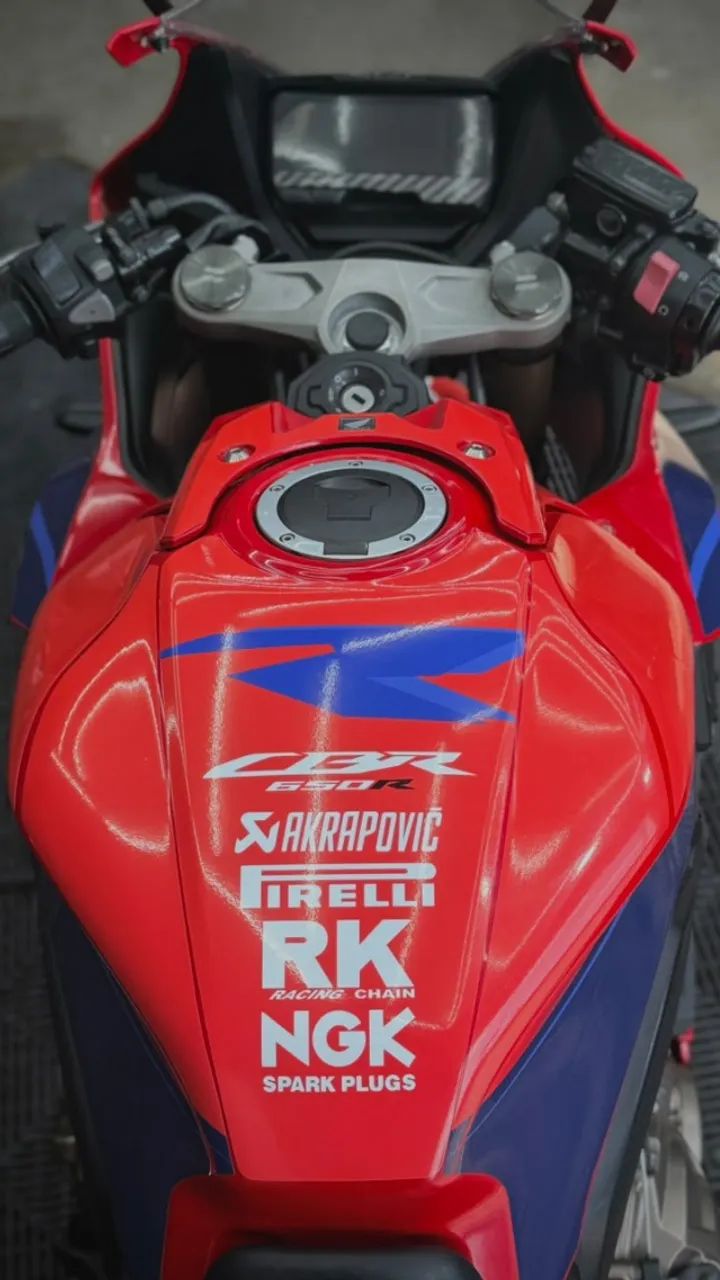 CBR 650R 2022  - Foto 3