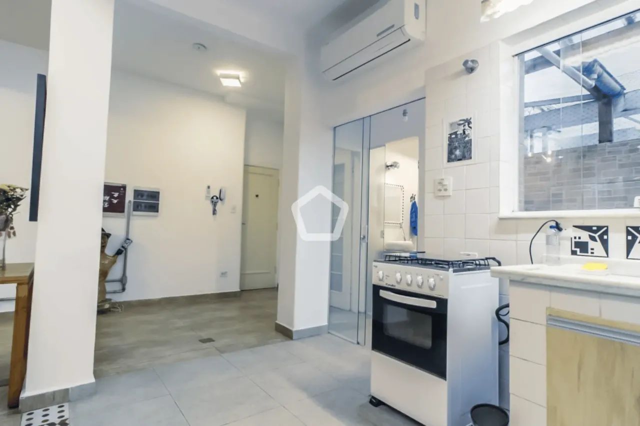 Apartamento à venda com 64m², 01 suíte e sem vaga, com quintal, na Barra Funda - Foto 4