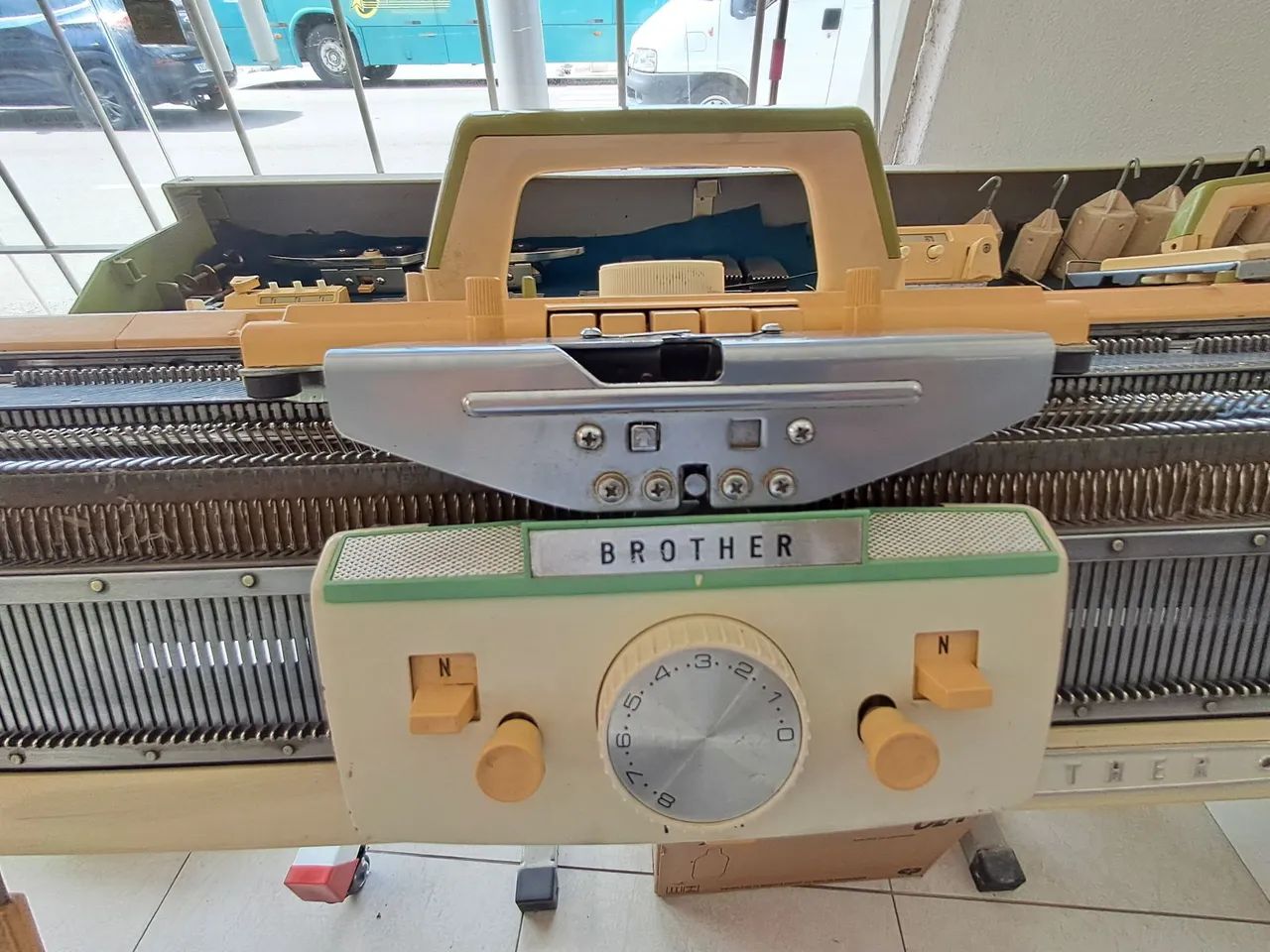 Vendo máquina de tricô 