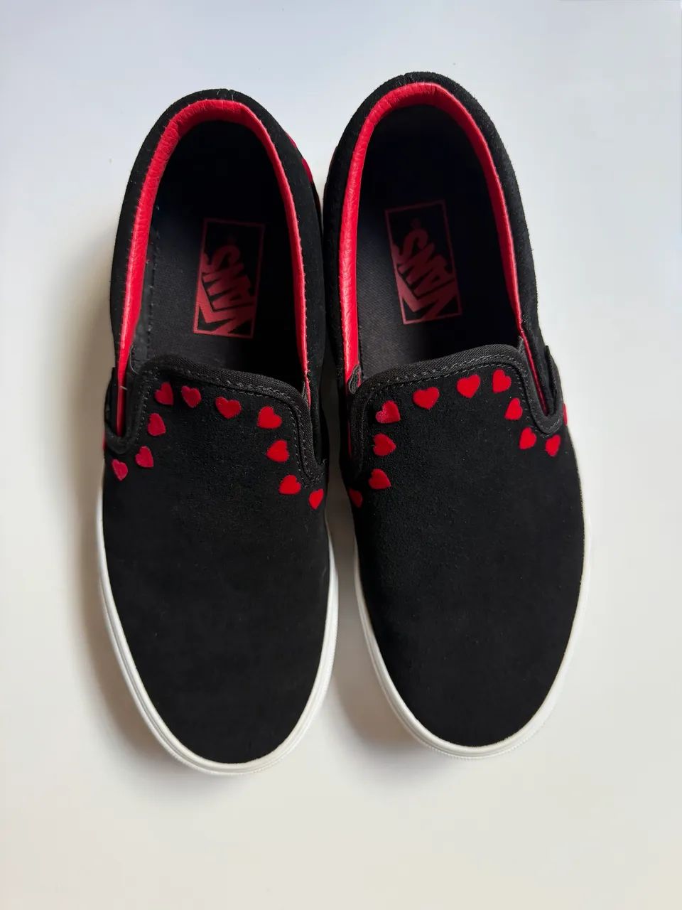 Tênis Vans Slip-On Hearts Black Red - Foto 2