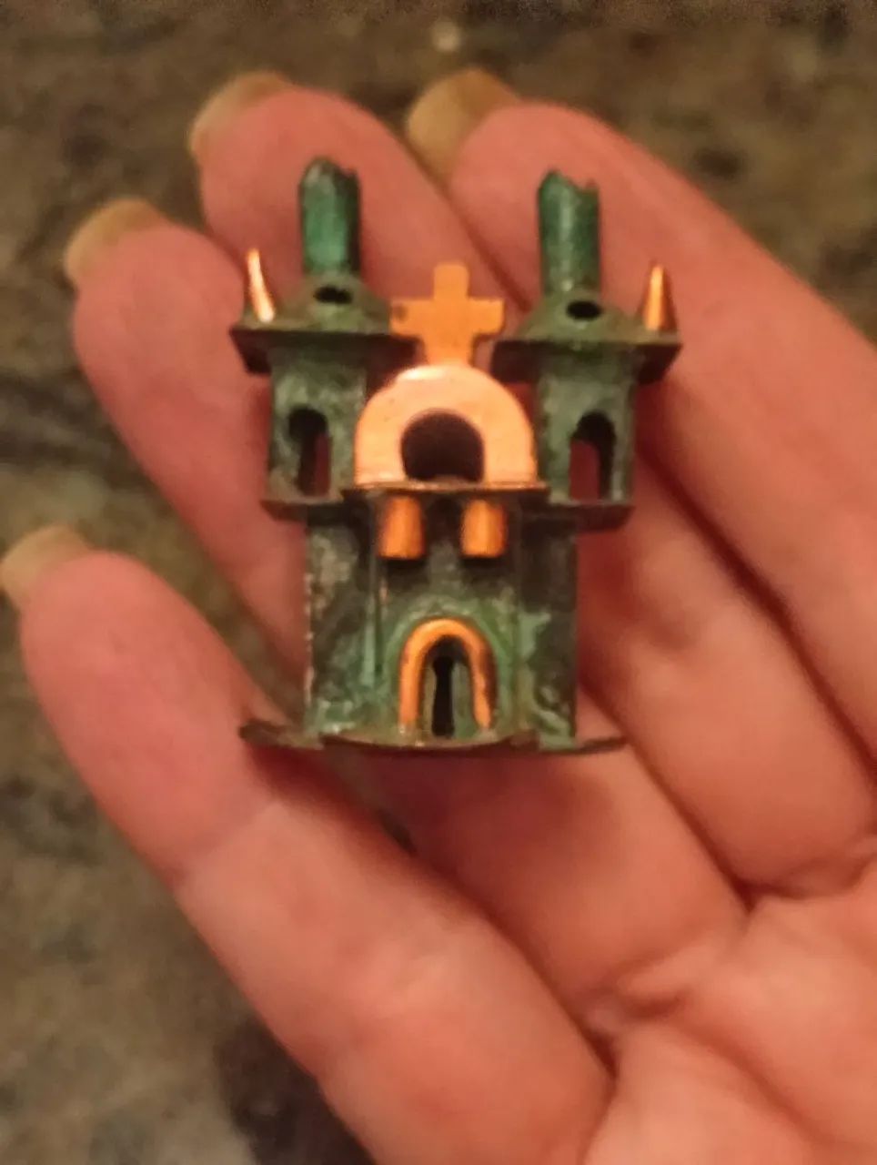 Miniatura igreja em cobre da Ucrânia 