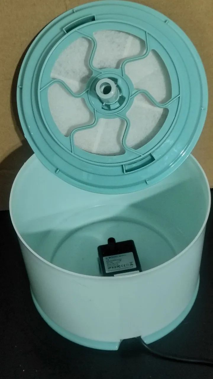 Bebedouro automático USB com filtro cães e gatoss - Foto 3