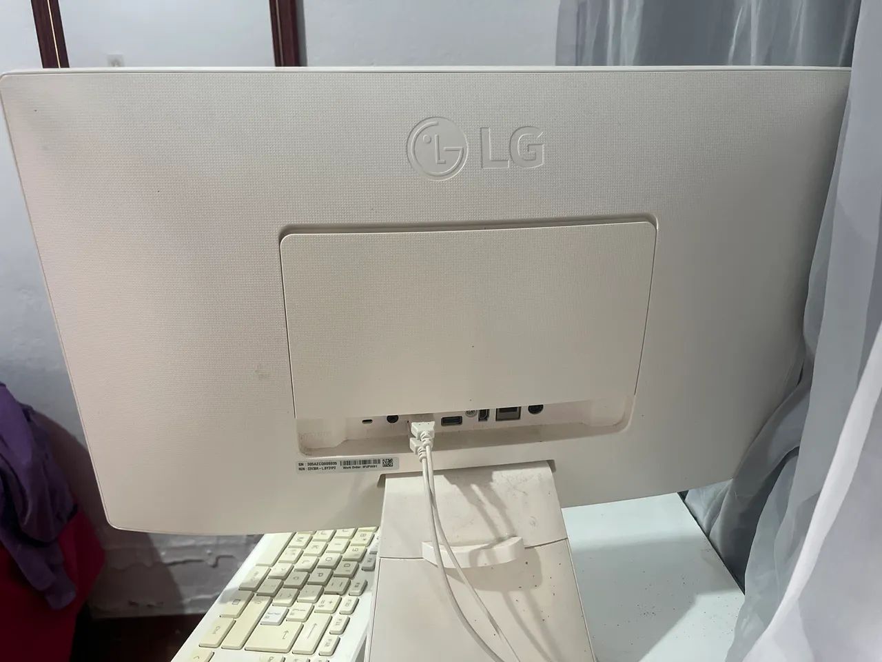Monitor LG LED - Em ótimo estado - Foto 3