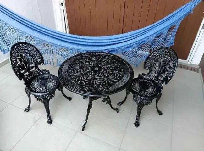 Mesa com duas cadeiras em aluminio fundido Conjunto para jardim  - Foto 3